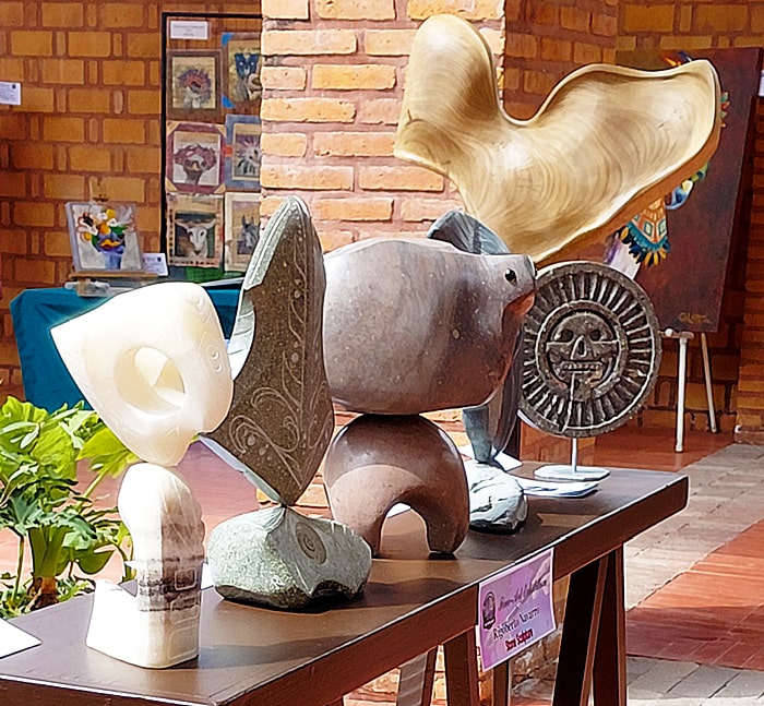 More Rigaberto Navarro